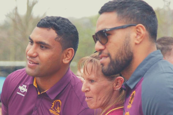 Broncos and GIVIT help Stanthorpe image