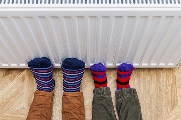Donate warm clothes to help people experiencing hardship through Winter