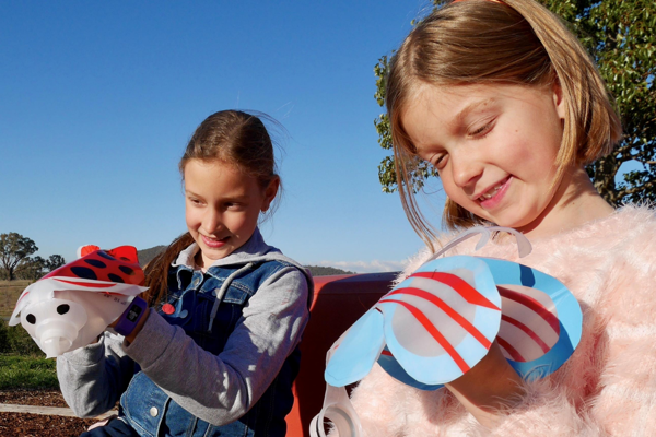 donate art supplies to help refugee families